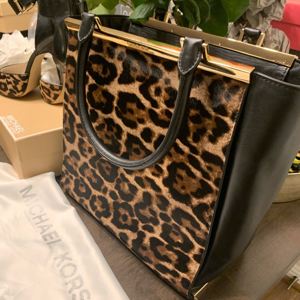 Micheal Kors Bag